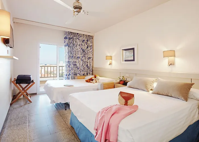 Prestige Goya Park 3* Roses